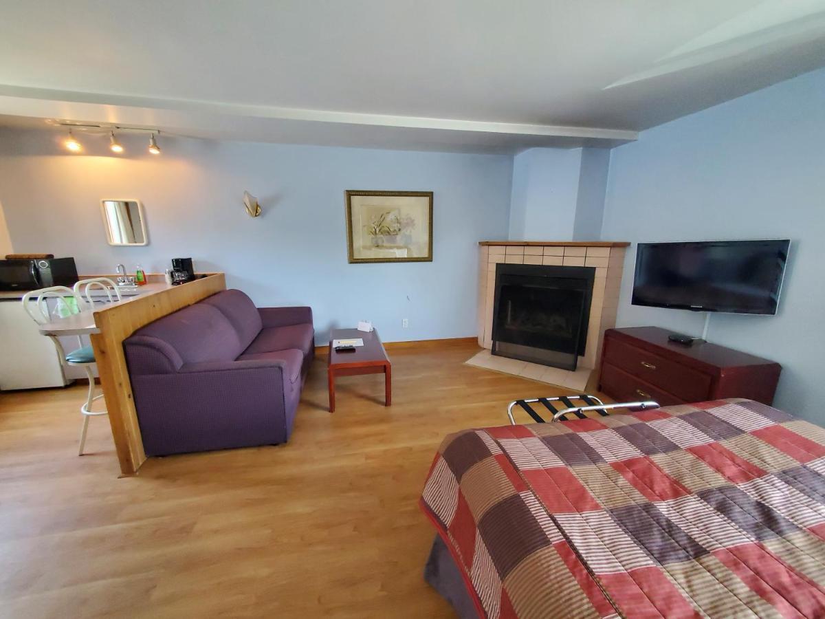 Auberge Champetre Sainte-Adèle Buitenkant foto