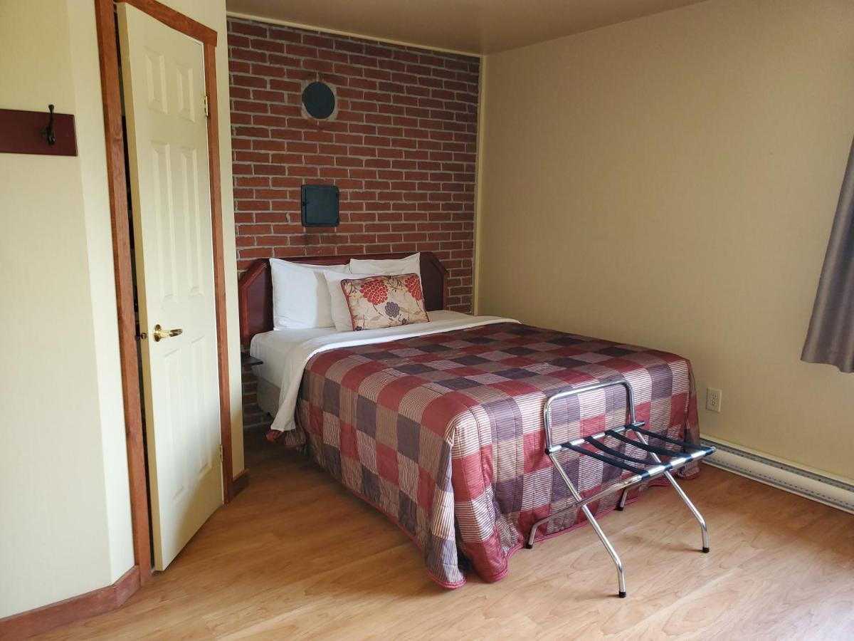 Auberge Champetre Sainte-Adèle Buitenkant foto