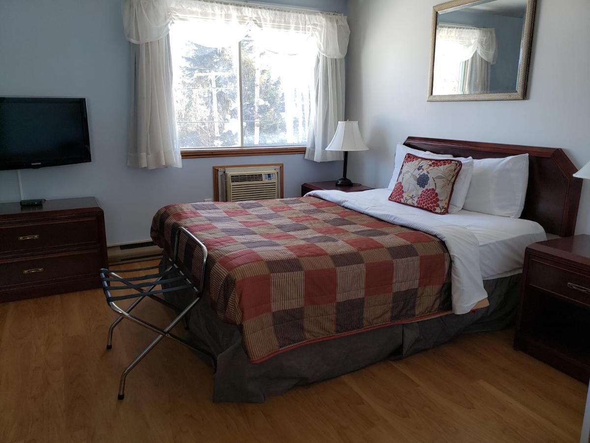 Auberge Champetre Sainte-Adèle Buitenkant foto